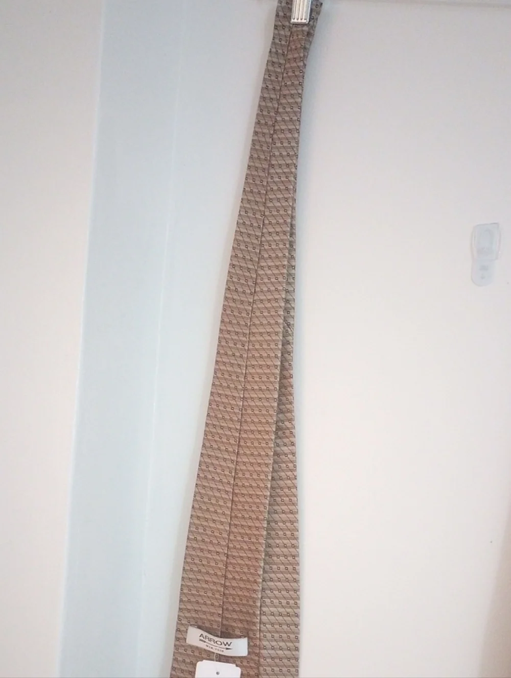 Arrow 100% Silk Men's Tan Geometric Tie